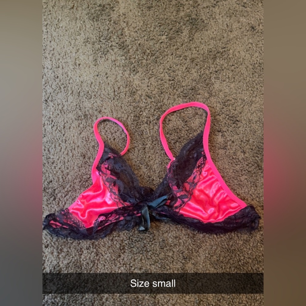 Women’s intimate’s bra